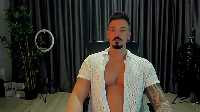 HaydenSpearss online show from April 4, 2026, 6:53 am