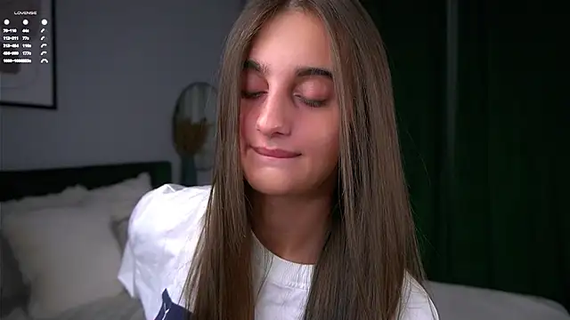 PiquingOgalala online show from November 30, 2025, 1:06 am