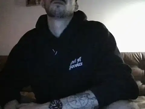 Snapshot of sekks_yes_sir chatting on April 4, 2026, 2:18 am sekks yes sir online show from April 4, 2026, 2:18 am