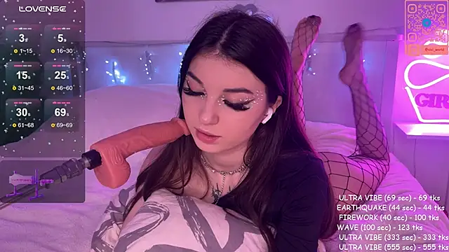 Veronica leal online show from December 12, 2024, 11:06 am