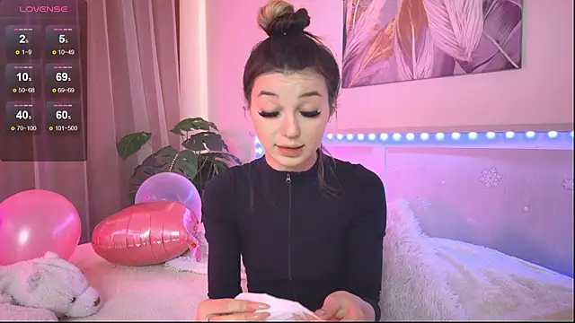 Veronica leal online show from February 23, 2026, 8:37 am