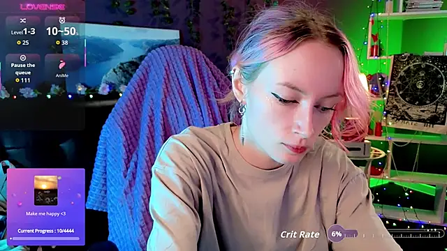  HelenCarter online show from November 16, 2025, 8:57 pm