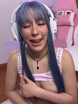 Snapshot of _nobara__ chatting on February 4, 2025, 6:25 am  nobara   online show from February 4, 2025, 6:25 am