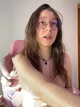 Snapshot of _nobara__ chatting on February 4, 2025, 12:33 pm  nobara   online show from February 4, 2025, 12:33 pm