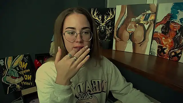 luxie milady online show from November 3, 2025, 1:58 pm