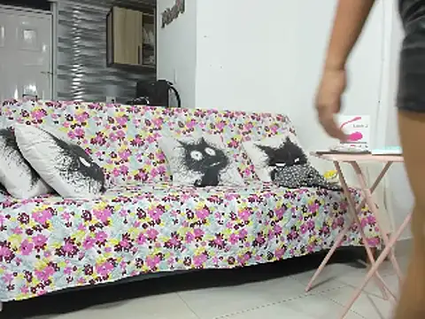 Snapshot of GenesisTT chatting on February 8, 2025, 5:18 am GenesisTT online show from February 8, 2025, 5:18 am