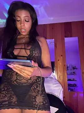 Snapshot of Blazerina chatting on April 8, 2026, 8:16 am Blazerina online show from April 8, 2026, 8:16 am