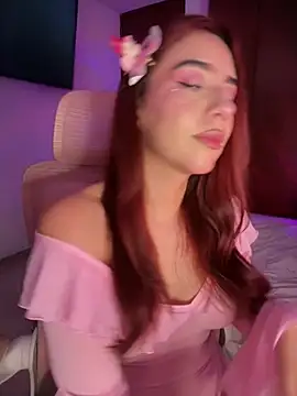 Snapshot of veronicaapink chatting on February 20, 2026, 10:01 pm veronicaapink online show from February 20, 2026, 10:01 pm