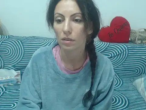 Emmatoo online show from May 15, 2026, 11:03 pm