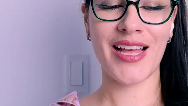 Pamela Rosal online show from April 10, 2026, 12:50 am