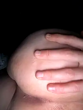 Snapshot of Floristtt chatting on October 29, 2025, 7:24 pm Floristtt online show from October 29, 2025, 7:24 pm