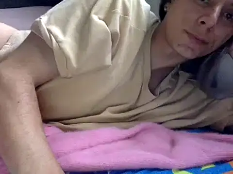 Snapshot of Thematrioshkaoficial24 chatting on February 12, 2025, 10:26 pm Thematrioshkaoficial24 online show from February 12, 2025, 10:26 pm