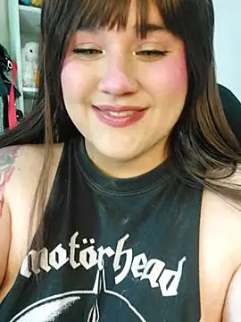 ItsNaiixa online show from February 8, 2026, 9:12 pm