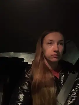 KateRedgar online show from November 10, 2025, 4:23 pm