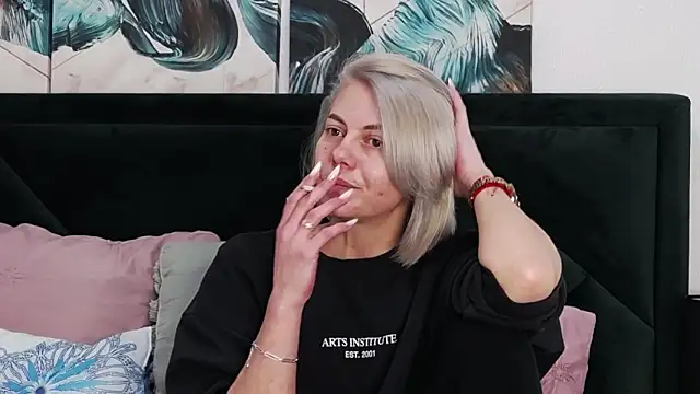 Snapshot of tanyagrey chatting on March 2, 2026, 6:58 am tanyagrey online show from March 2, 2026, 6:58 am