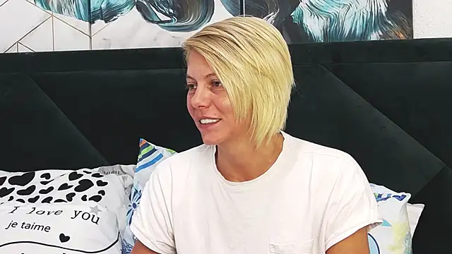 tanyagrey online show from September 26, 2025, 7:15 am