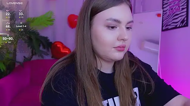 Snapshot of Mia__Peach chatting on February 15, 2025, 3:42 am Mia Peach online show from February 15, 2025, 3:42 am