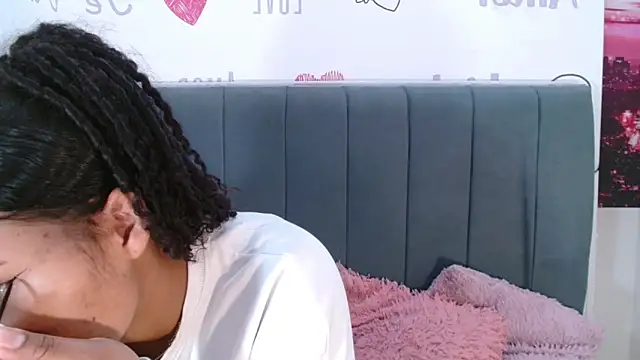 KittyBrookex online show from October 9, 2025, 2:06 pm