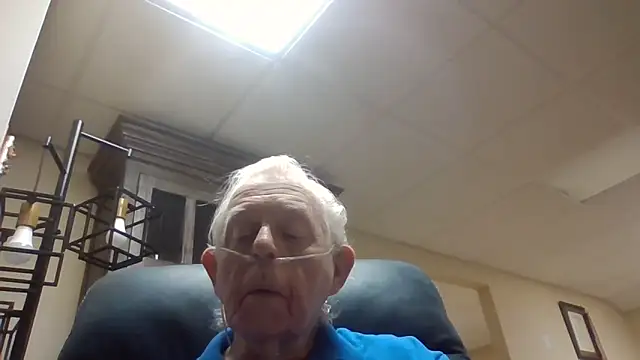 Snapshot of bootlegmanz chatting on March 27, 2026, 2:07 pm bootlegmanz online show from March 27, 2026, 2:07 pm