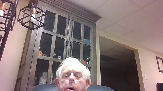 Snapshot of bootlegmanz chatting on April 3, 2026, 7:20 pm bootlegmanz online show from April 3, 2026, 7:20 pm