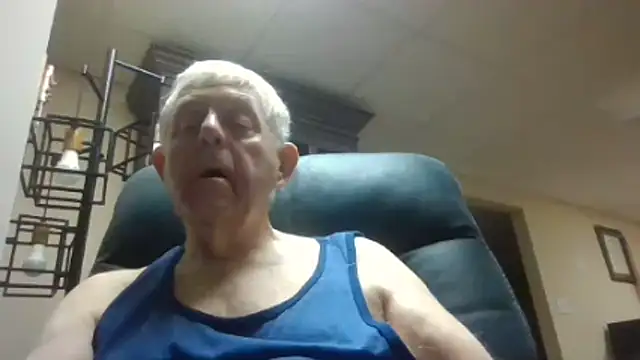 Snapshot of bootlegmanz chatting on June 1, 2026, 7:41 am bootlegmanz online show from June 1, 2026, 7:41 am