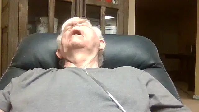 Snapshot of bootlegmanz chatting on March 23, 2026, 6:52 pm bootlegmanz online show from March 23, 2026, 6:52 pm