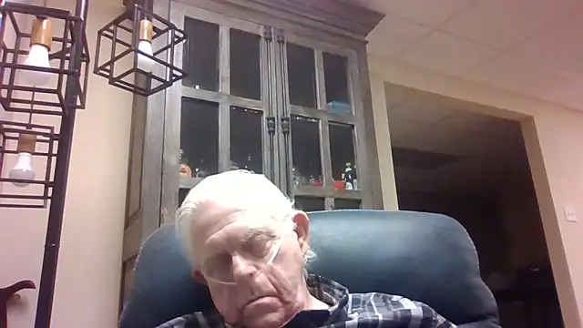 bootlegmanz online show from February 26, 2026, 3:01 pm