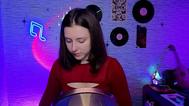 GloriaElmer online show from February 11, 2025, 7:23 am