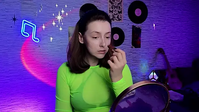 GloriaElmer online show from March 14, 2025, 7:15 am