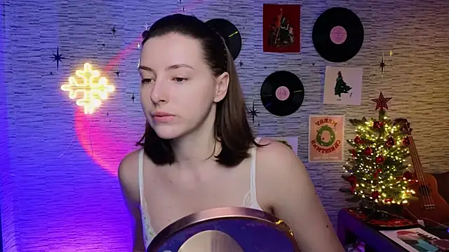 GloriaElmer online show from January 21, 2025, 7:26 am