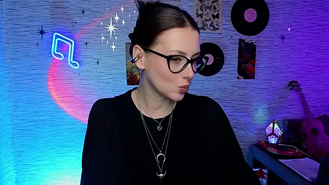 GloriaElmer online show from February 20, 2025, 10:48 am