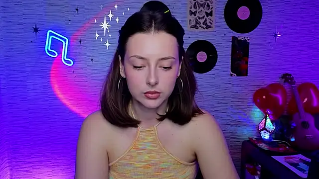 GloriaElmer online show from February 14, 2025, 10:17 am