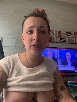 Hawitxui online show from February 22, 2026, 8:39 am