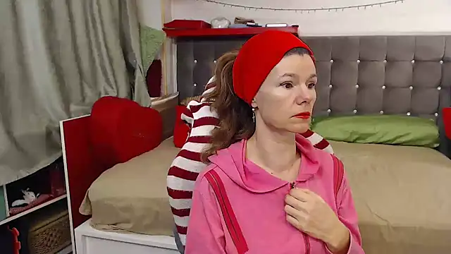 kellyterapy online show from December 1, 2025, 11:05 pm