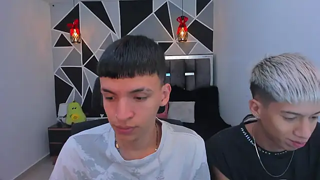 Snapshot of Juan_Nd_Steven chatting on April 19, 2026, 11:33 am Juan Nd Steven online show from April 19, 2026, 11:33 am