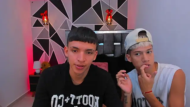 Snapshot of Juan_Nd_Steven chatting on May 5, 2026, 3:53 am Juan Nd Steven online show from May 5, 2026, 3:53 am