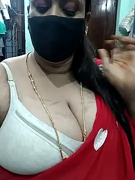 Snapshot of ashikaa_r chatting on October 6, 2025, 9:04 pm ashikaa r online show from October 6, 2025, 9:04 pm