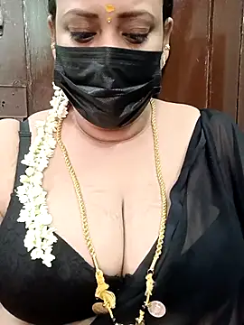 Snapshot of ashikaa_r chatting on February 15, 2025, 7:16 am ashikaa r online show from February 15, 2025, 7:16 am