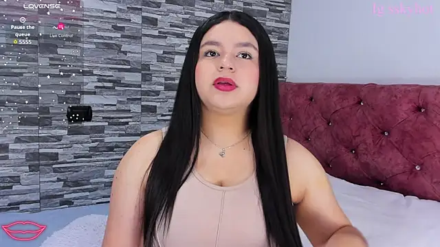 Snapshot of skyhotgirll chatting on November 19, 2025, 6:30 pm skyhotgirll online show from November 19, 2025, 6:30 pm