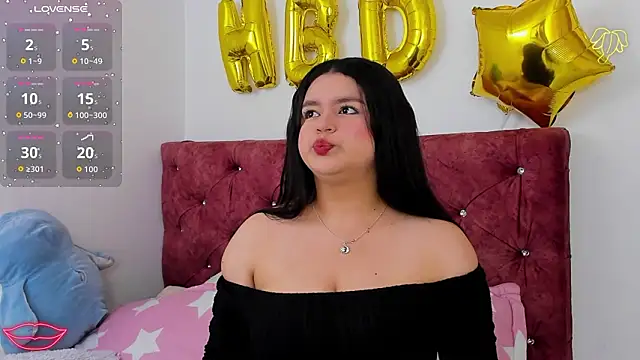 skyhotgirll online show from March 29, 2026, 5:47 pm