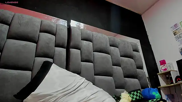 Snapshot of luisa16xxx chatting on March 23, 2025, 1:53 am luisa16xxx online show from March 23, 2025, 1:53 am