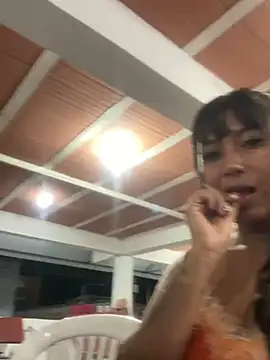 Snapshot of luisa16xxx chatting on February 12, 2025, 12:27 am luisa16xxx online show from February 12, 2025, 12:27 am