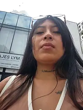 Snapshot of luisa16xxx chatting on October 17, 2025, 2:19 pm luisa16xxx online show from October 17, 2025, 2:19 pm