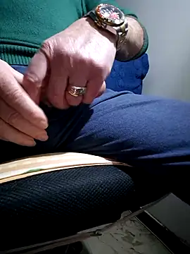 Snapshot of pagani5656 chatting on January 24, 2025, 6:14 am pagani5656 online show from January 24, 2025, 6:14 am