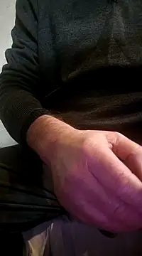 Snapshot of pagani5656 chatting on February 12, 2025, 10:03 am pagani5656 online show from February 12, 2025, 10:03 am