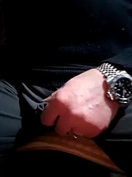 Snapshot of pagani5656 chatting on February 11, 2025, 5:05 am pagani5656 online show from February 11, 2025, 5:05 am