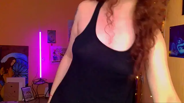 Snapshot of Jenna_Sativa chatting on July 19, 2026, 11:07 am Jenna Sativa online show from July 19, 2026, 11:07 am
