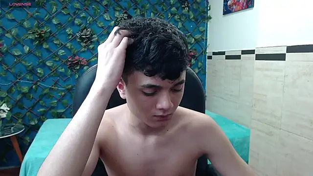 Waturox online show from March 20, 2025, 1:13 am