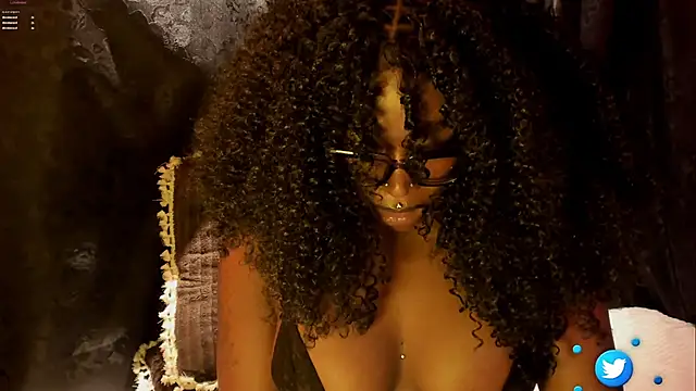 Snapshot of MiaKnox chatting on February 3, 2026, 6:22 am MiaKnox online show from February 3, 2026, 6:22 am