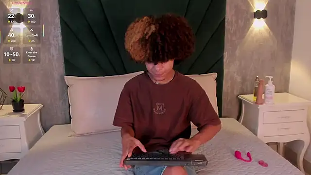 Alexiis Etereo online show from February 19, 2026, 7:22 pm